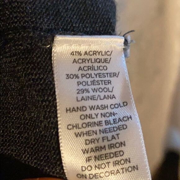 Loft beaded embellished neck fine gauge sweater - Picture 6 of 7